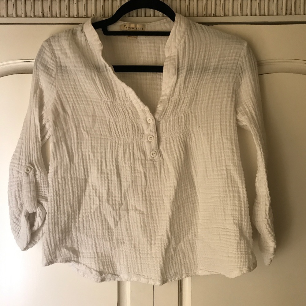 White knit top